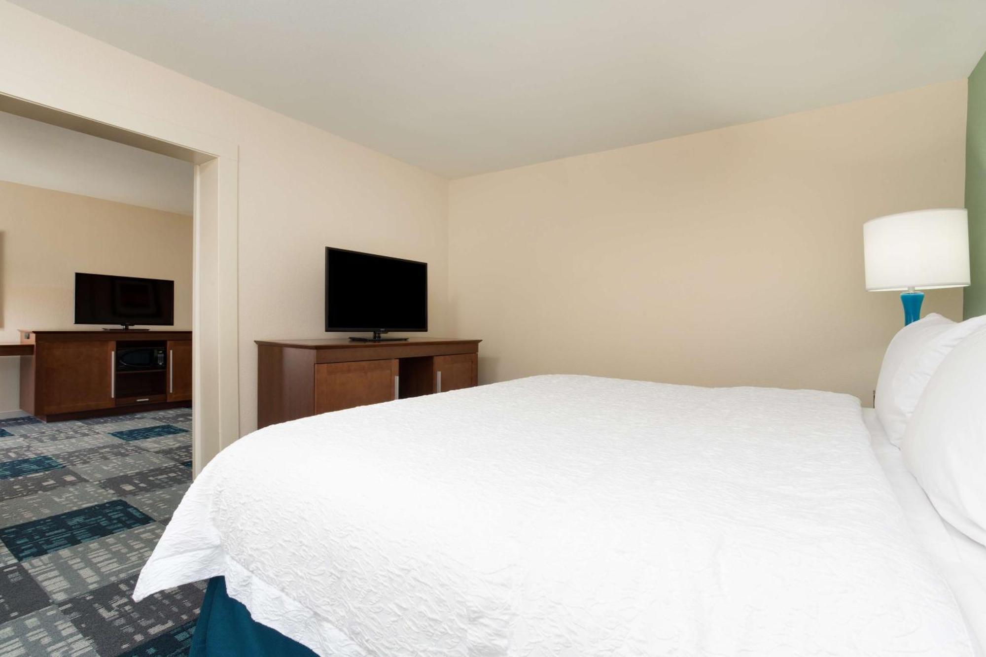 Hampton Inn Norcross Exterior photo