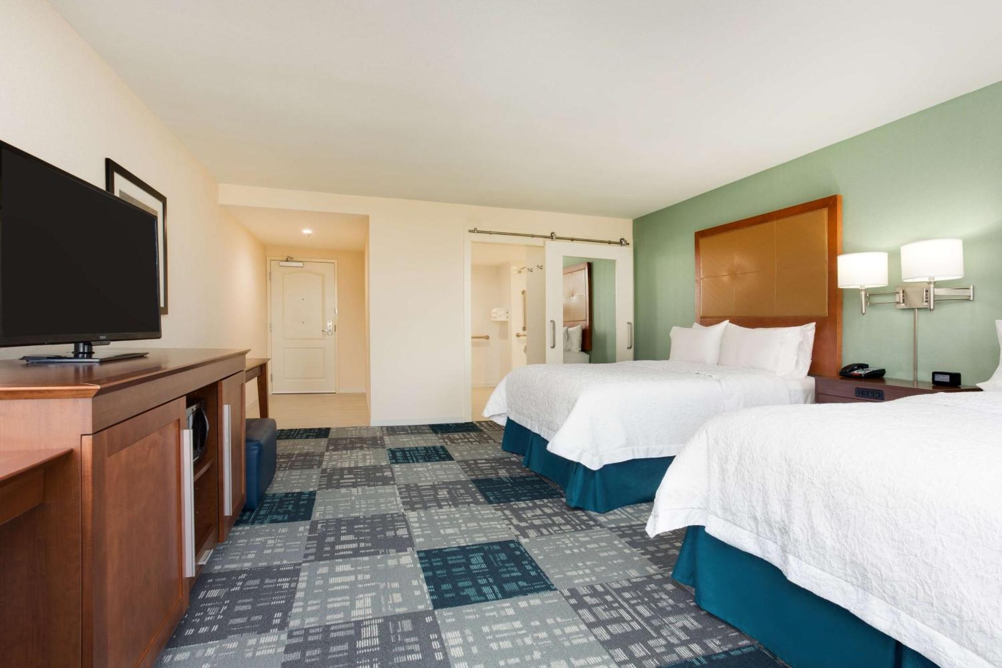 Hampton Inn Norcross Exterior photo