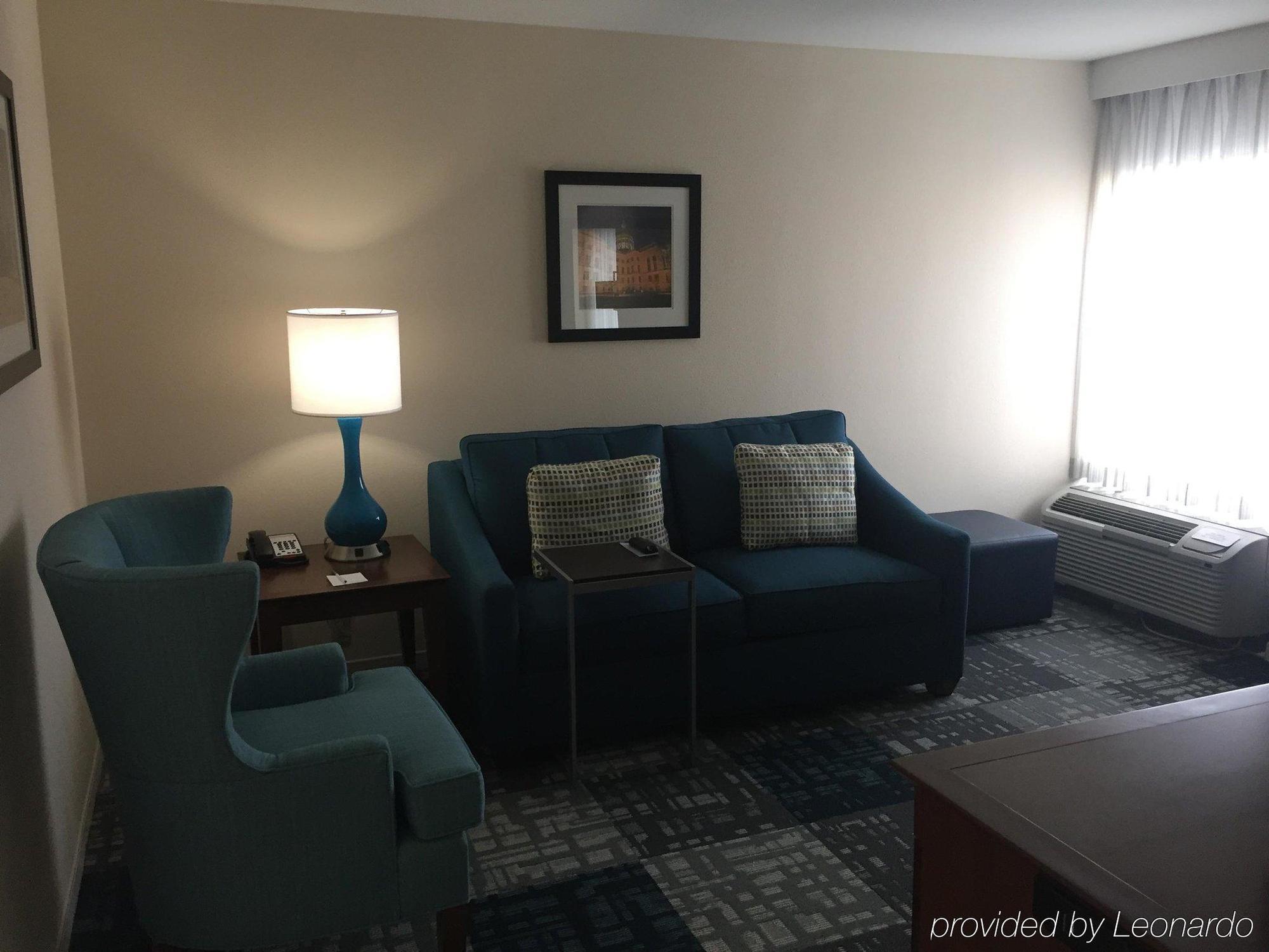 Hampton Inn Norcross Exterior photo